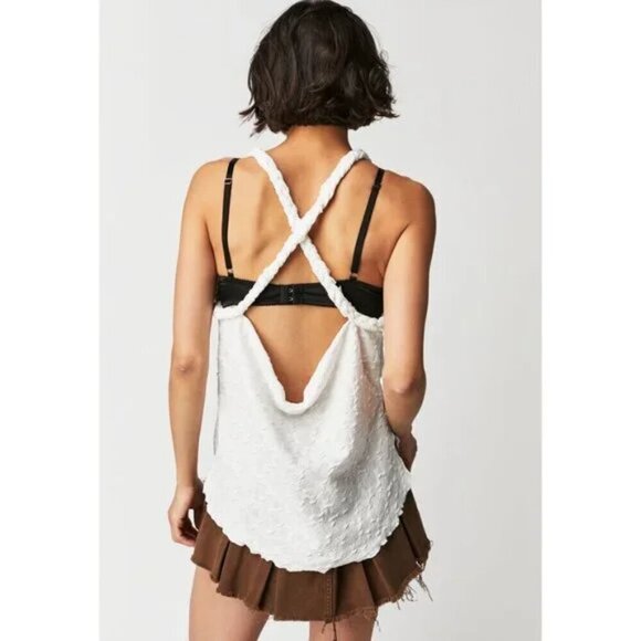 Free People Tank Top Size XL White Crossback Textured Sleeveless MyKonos NWT - Picture 3 of 16